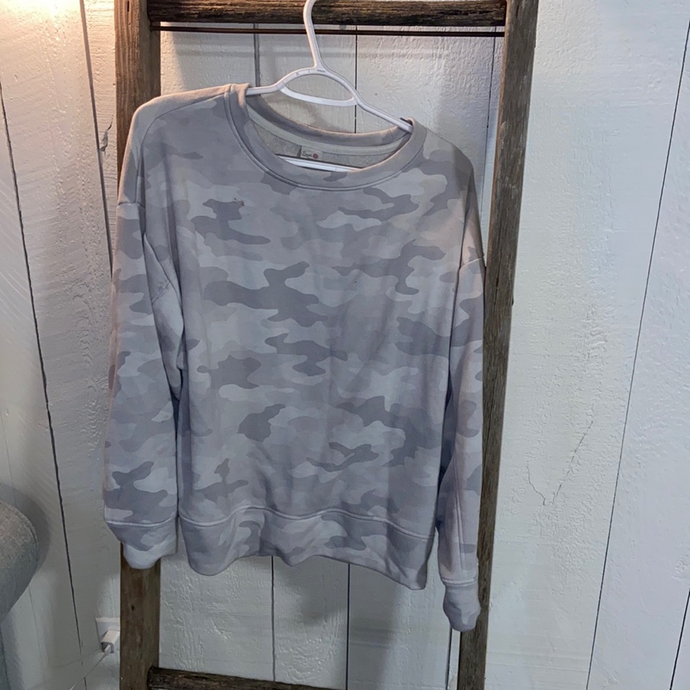 Camo color , crew neck , one little stain barley noticeable